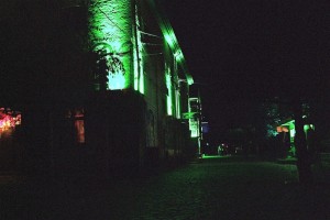 2 pusherstreet by night